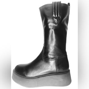 Tamaris Varinna Black Leather Combat Boots Platform Sole – EU 39 / US 8.5